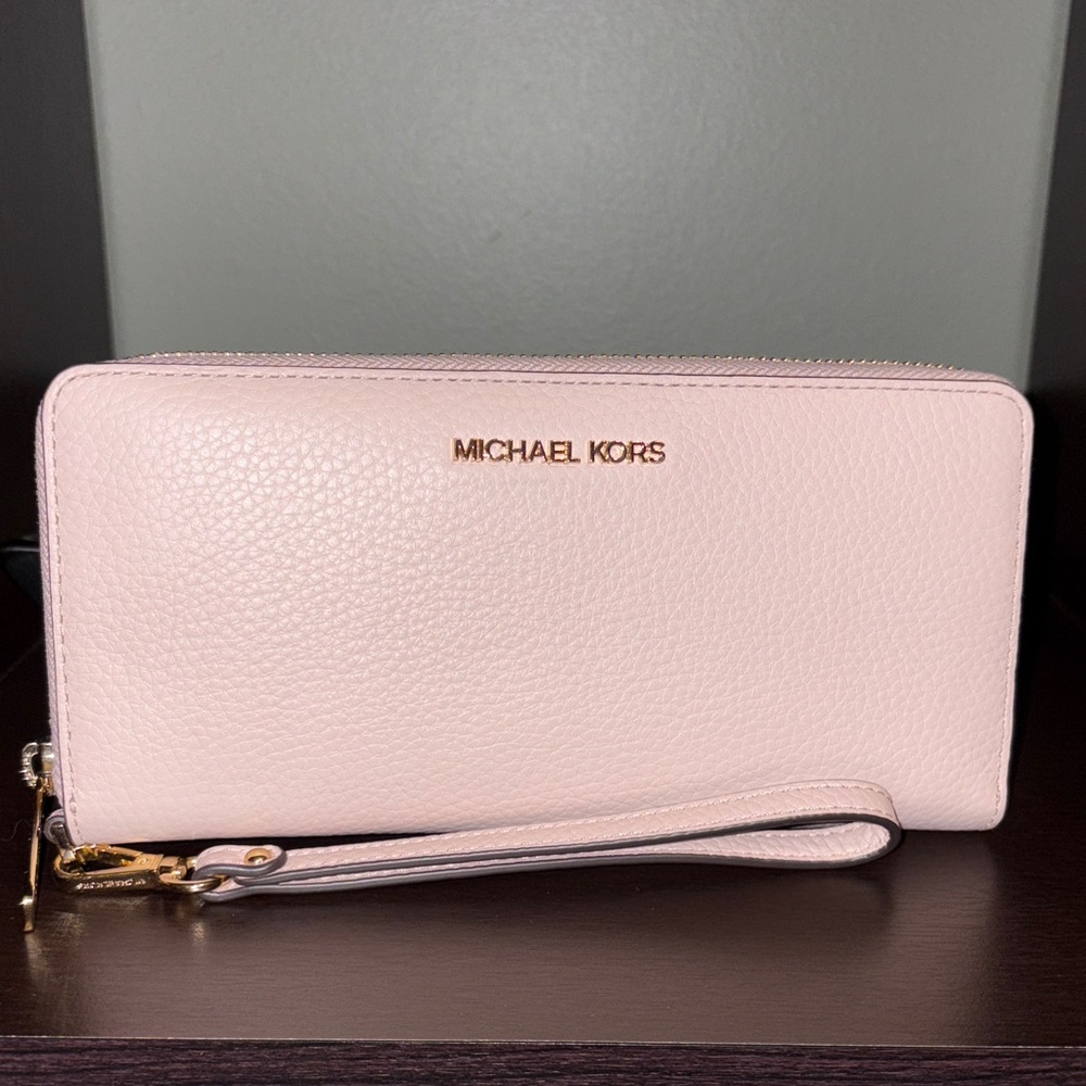 Michael Kors Blush Pink Wristlet Wallet